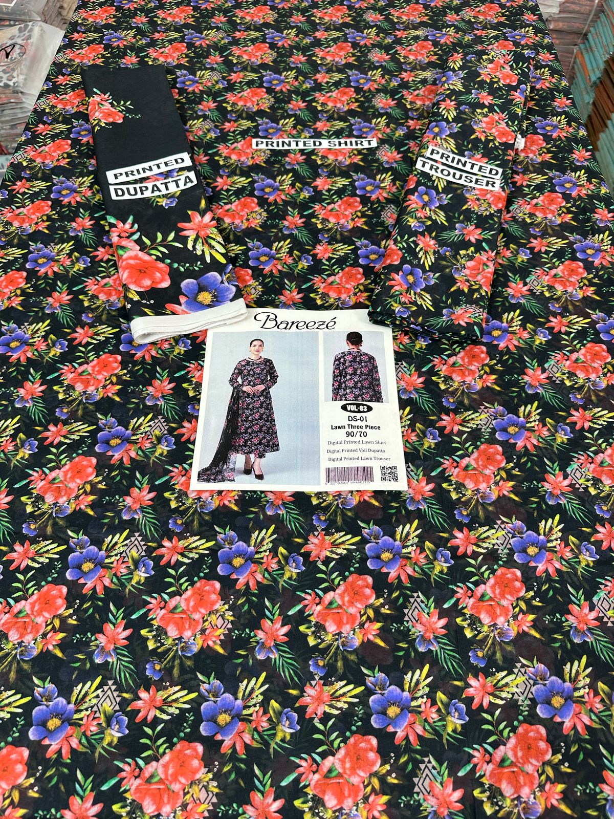 VOL 83 | DS 01 | DIGITAL PRINTED LAWN 3PC VOIL DUPATTA