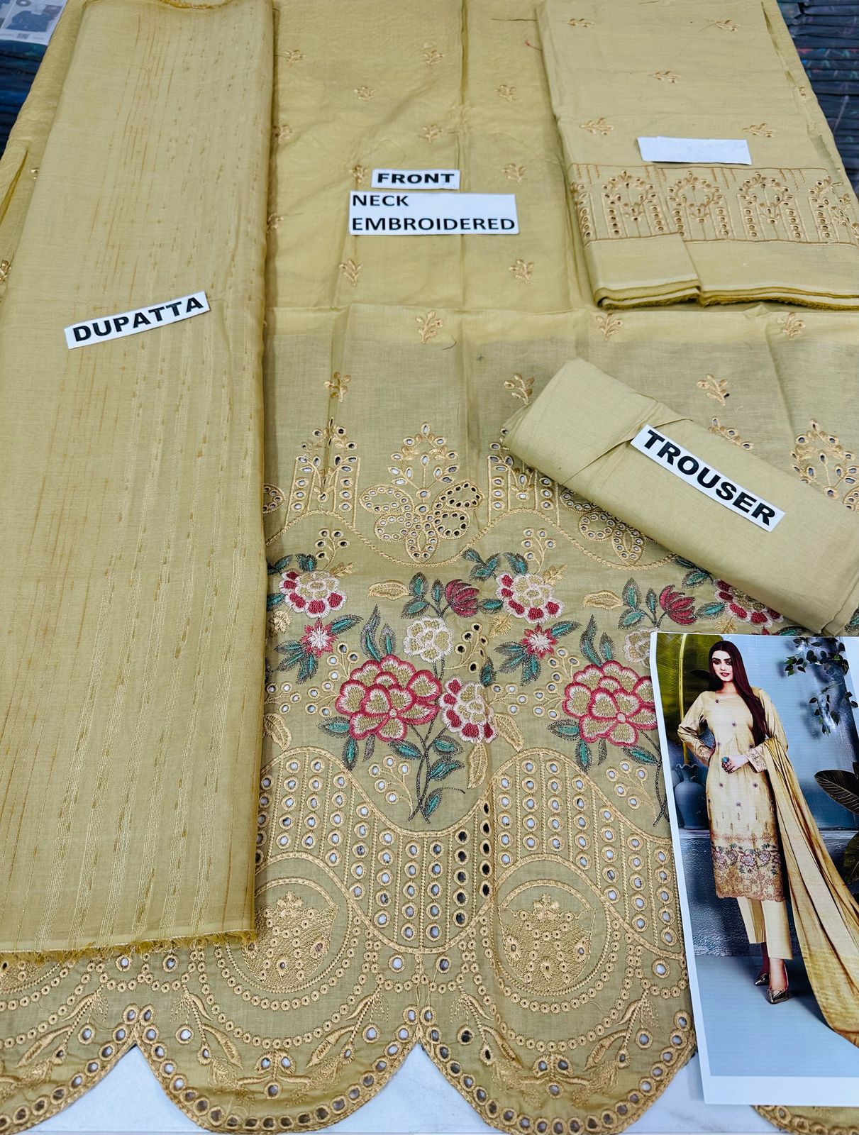 VOL 19 | DS 174 | LAWN EMROIDERED 3PC