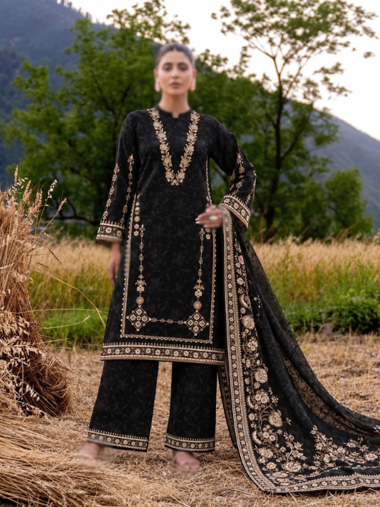 VOL 280 | 02 | WARDA BY SHANAYA | DIGITAL PRINTED 3PC CORDUROY KHADDAR SUIT | PRINTED SHIRT, TROUSER & DUPATTA