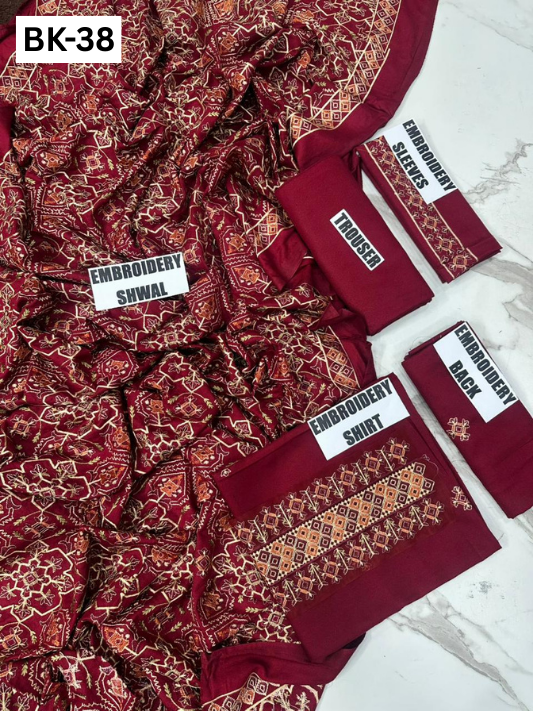 BAREEZE KARANDI | DS 38 | KARANDI EMBROIDERED 3PC WITH EMBROIDERED SHAWL