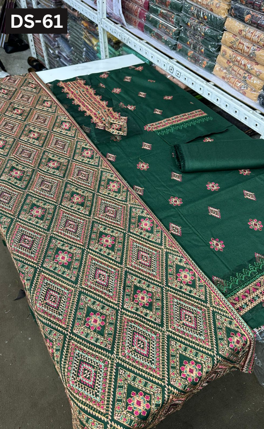 BAREEZE KARANDI | DS 61 | KARANDI EMBROIDERED 3PC WITH EMBROIDERED SHAWL