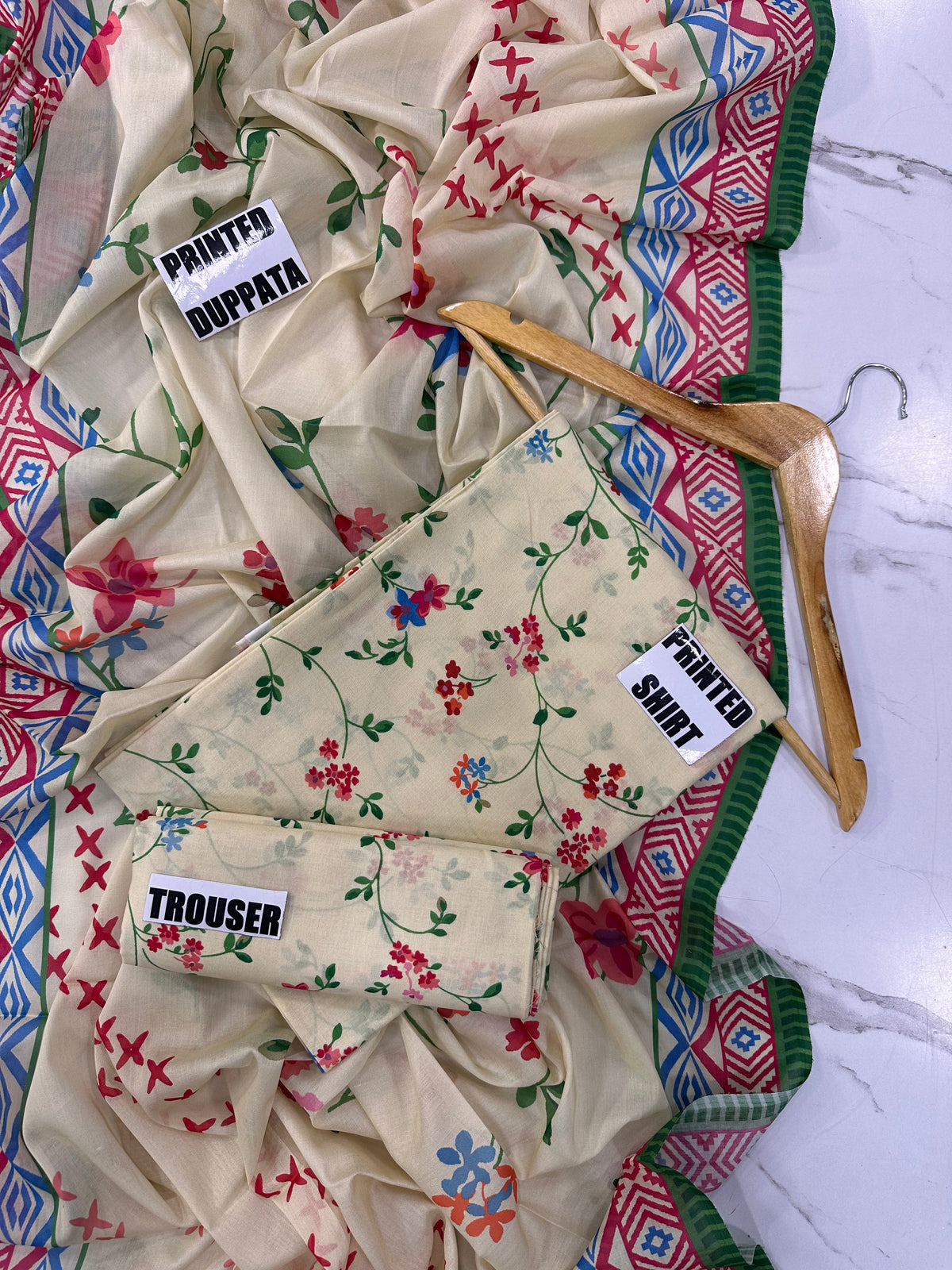 VOL 247 | DS 60 | DIGITAL PRINTED LAWN THREE PIECES VOIL LAWN DUPATTA