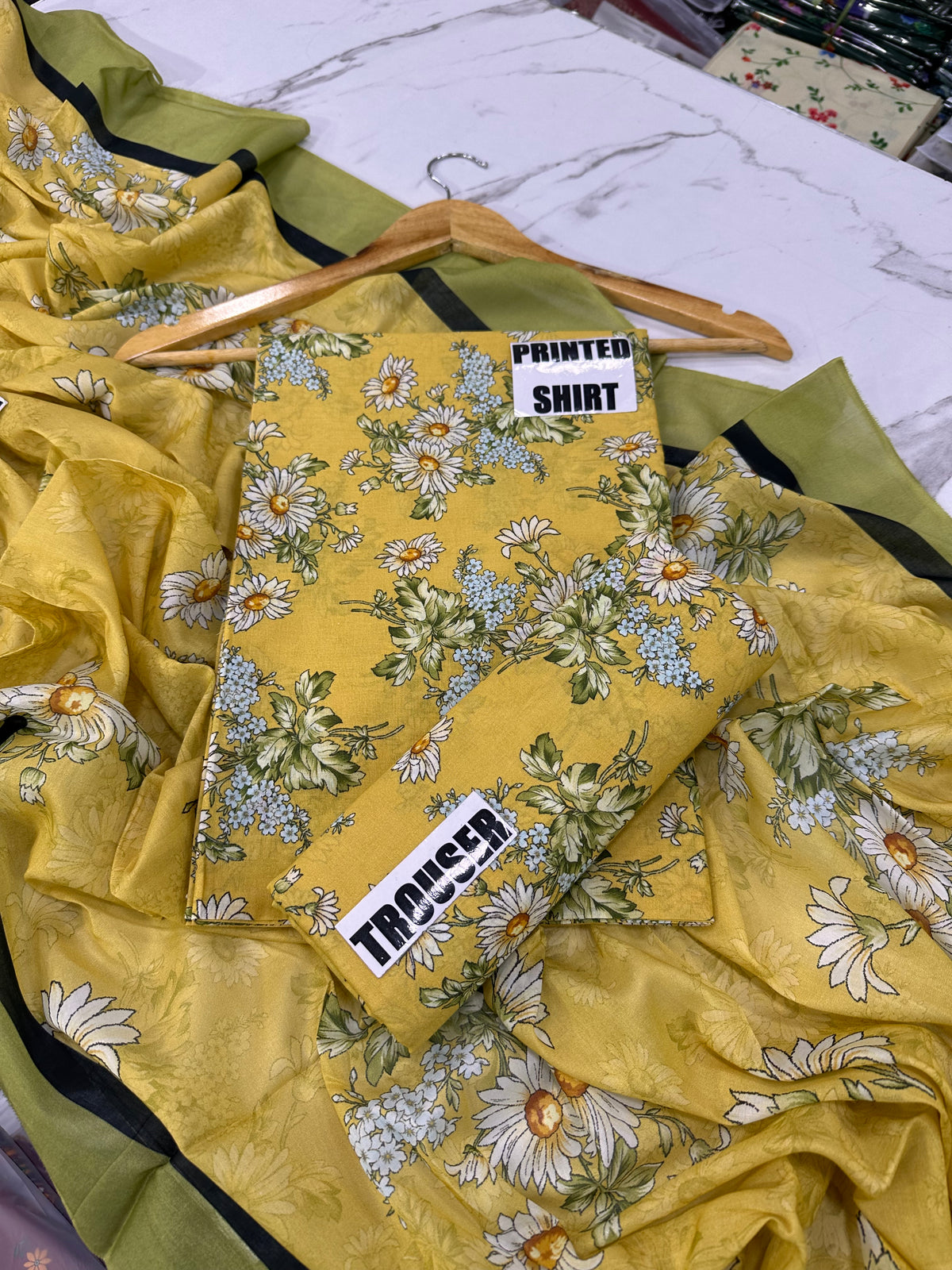 VOL 247 | DS 34 | DIGITAL PRINTED LAWN THREE PIECES VOIL LAWN DUPATTA