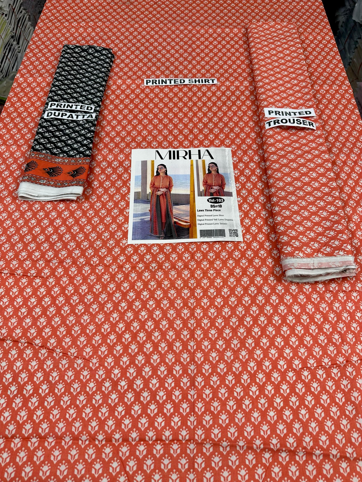 VOL 103 | DS 10 | DIGITAL PRINTED LAWN 3PC VOIL LAWN DUPATTA