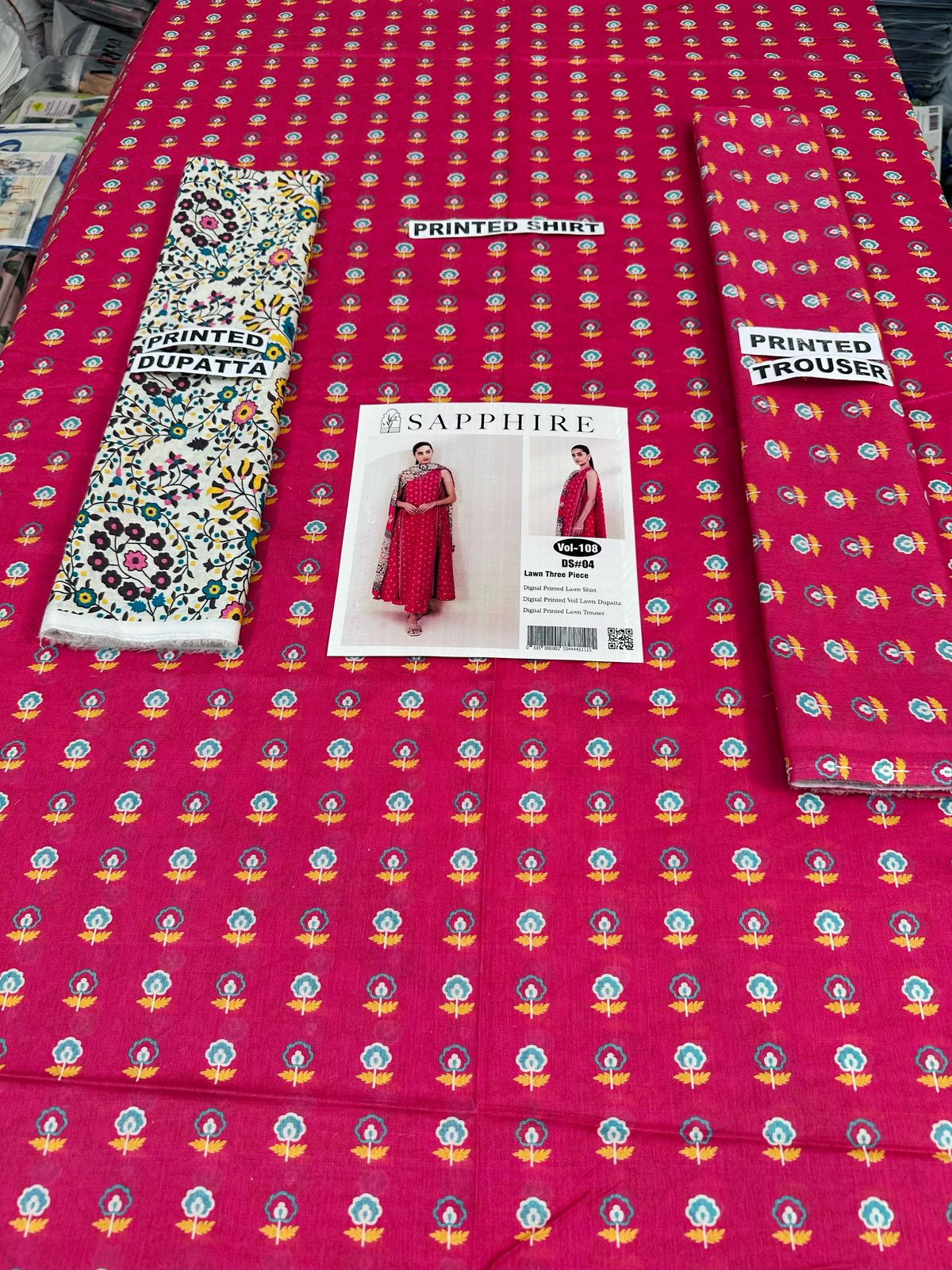 VOL 108 | DS 04 | DIGITAL PRINTED LAWN 3PC VOIL LAWN DUPATTA