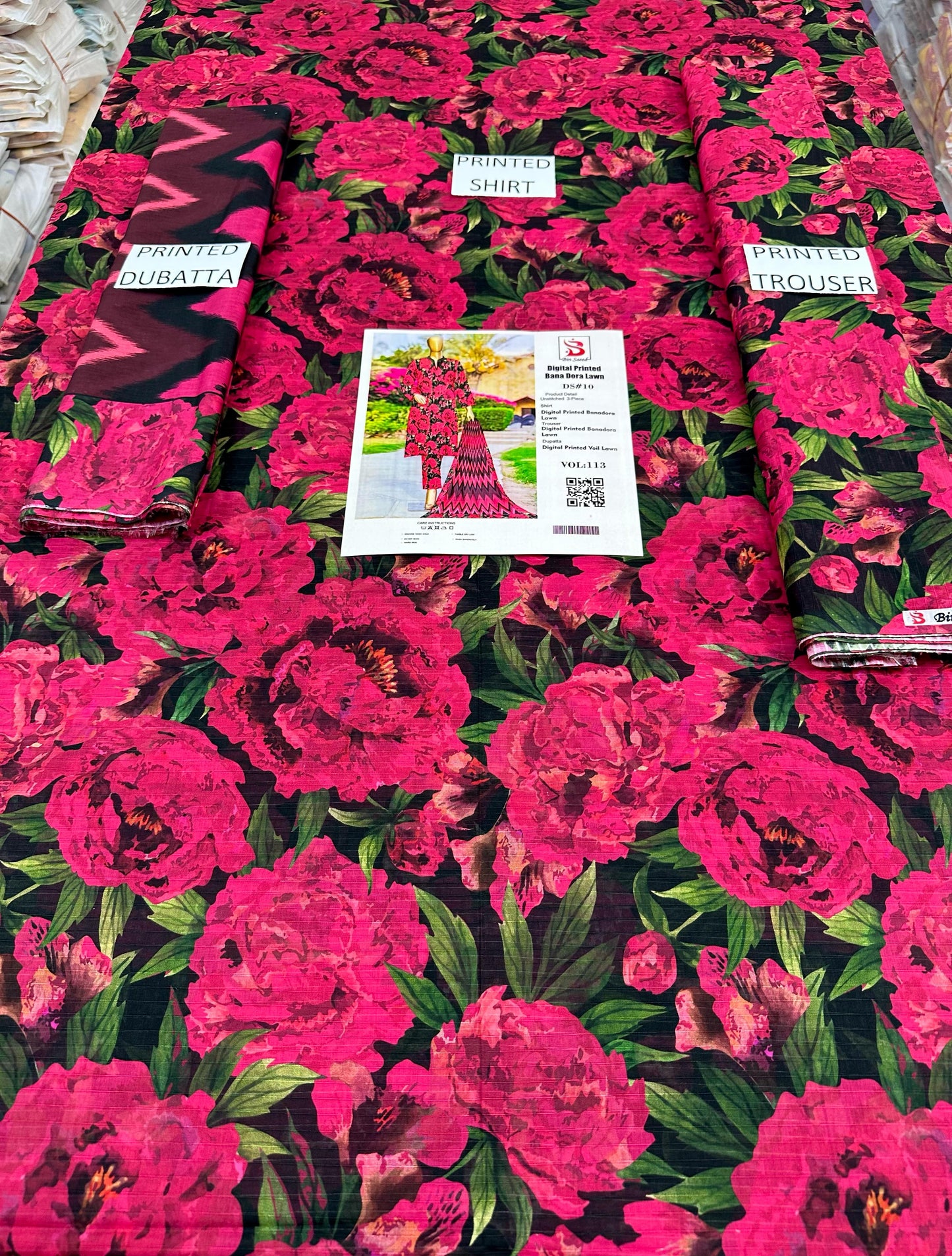 VOL 113 | DS 10 | DIGITAL PRINTED BANADORA LAWN 3PC VOIL LAWN DUPATTA