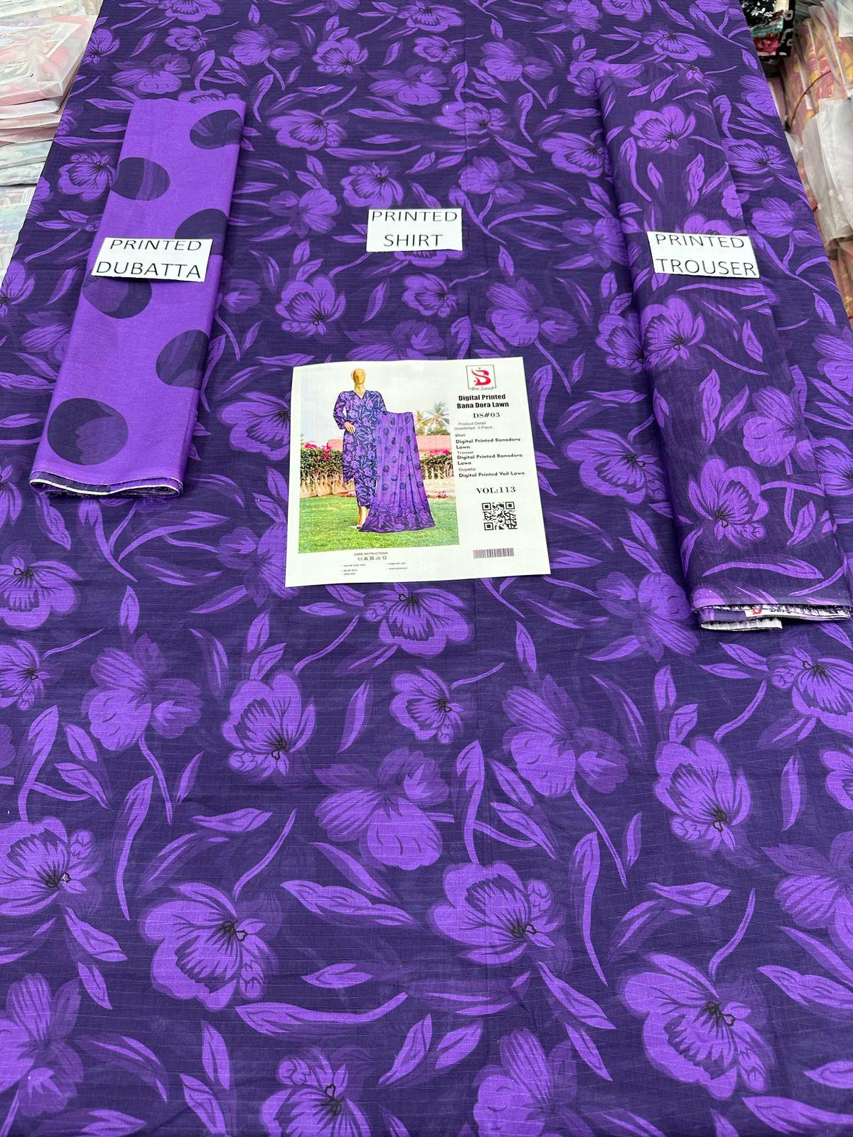 VOL 113 | DS 03 | DIGITAL PRINTED BANADORA LAWN 3PC VOIL LAWN DUPATTA