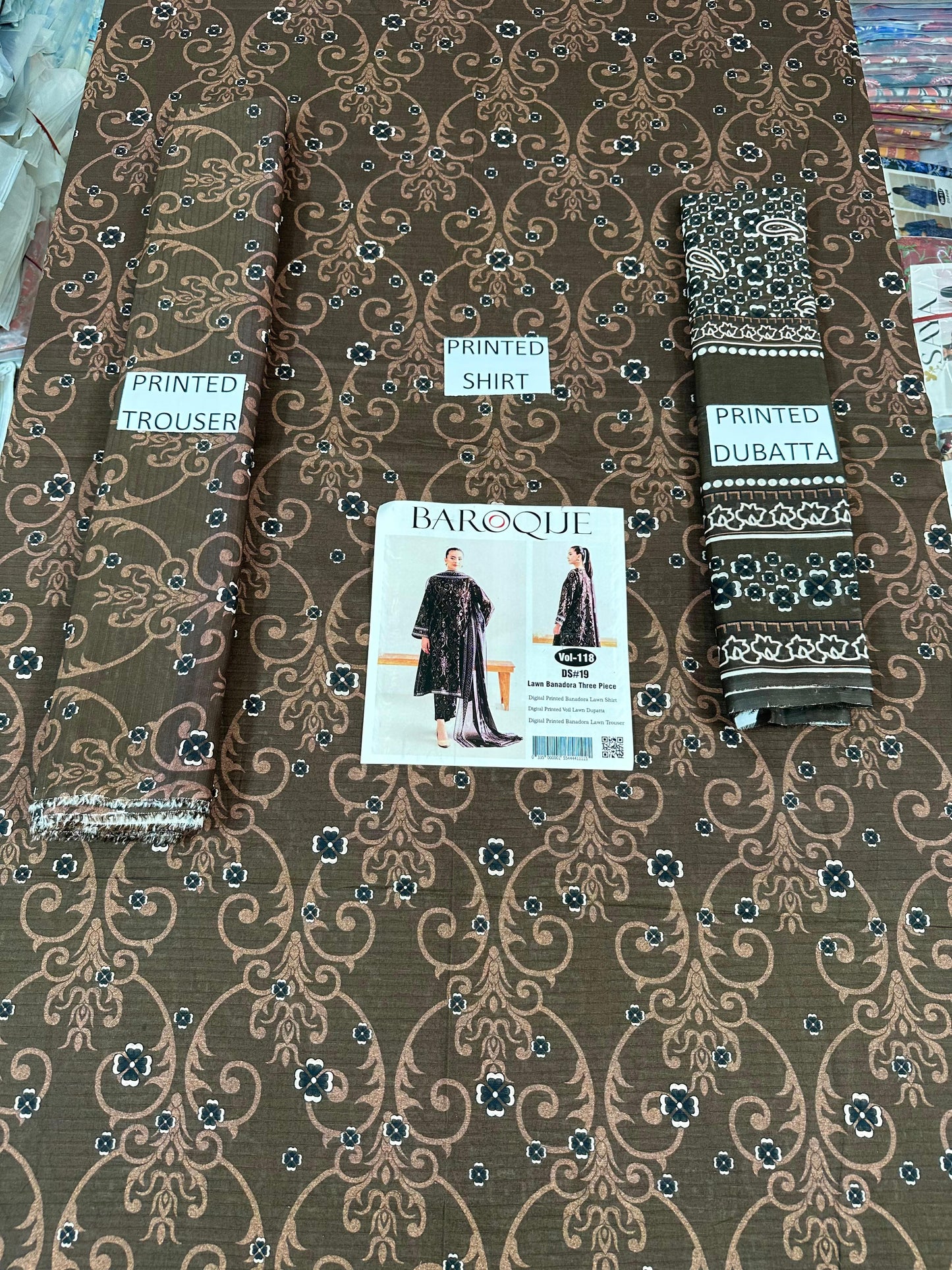 VOL 118 | DS 19 | DIGITAL PRINTED BANADORA LAWN 3PC VOIL LAWN DUPATTA