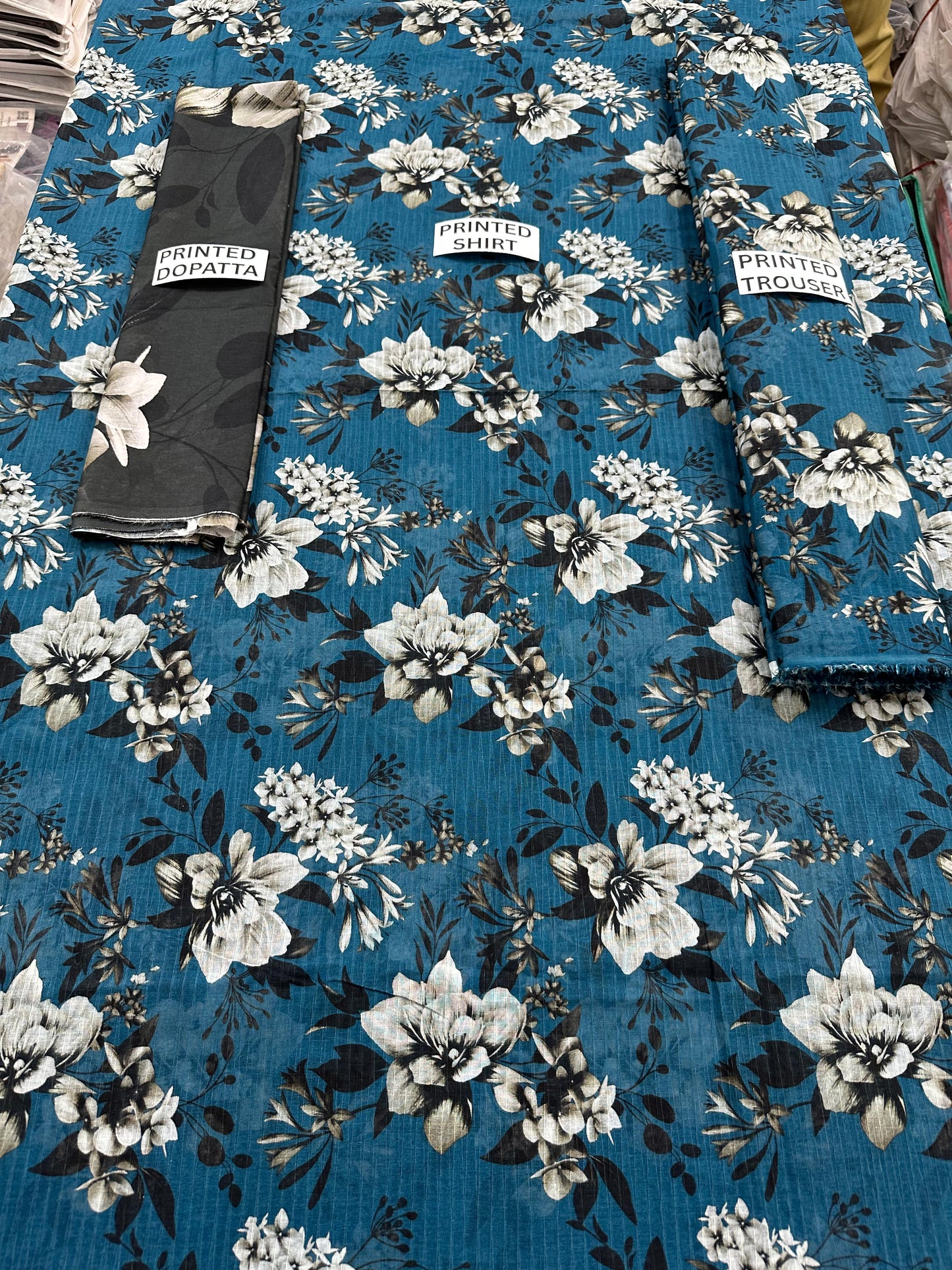 VOL 127 | DS 12 | DIGITAL PRINTED BANADORA LAWN 3PC VOIL LAWN DUPATTA