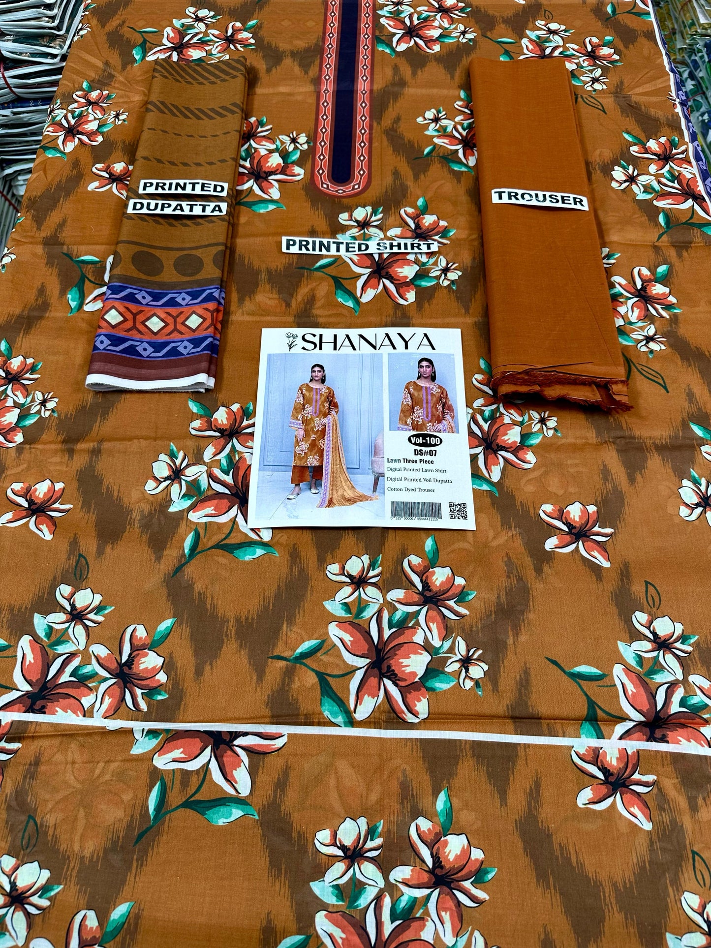 VOL 100 | DS 07 | DIGITAL PRINTED LAWN 3PC DYED TROUSER VOIL DUPATTA